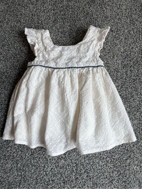 Tahari Baby Soft White and Blue Dress 18 Months